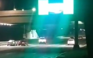 Irresponsables toman la autopista Francisco Fajardo para hacer “piques” de madrugada