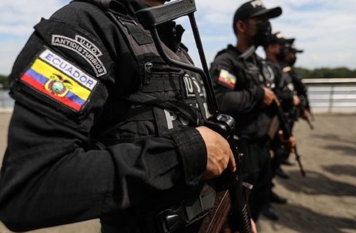 Fiscalía de Ecuador criticó procedimiento contra 12 venezolanos acusados de extorsión