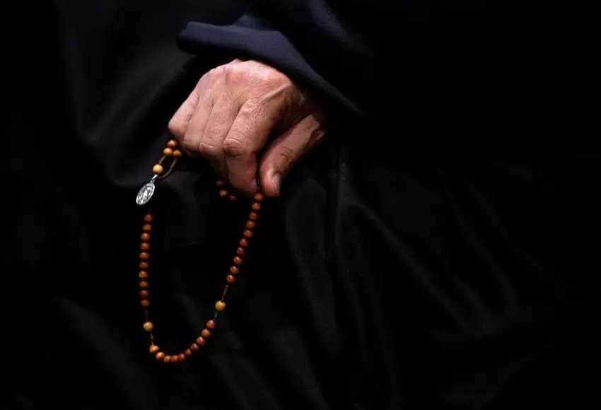 Sacerdote fue a parar tras las rejas por abusar sexualmente a menor