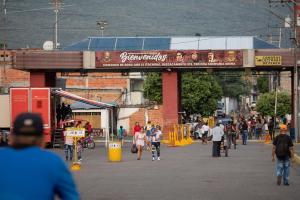 El puente de las expectativas sin certezas entre Colombia y Venezuela