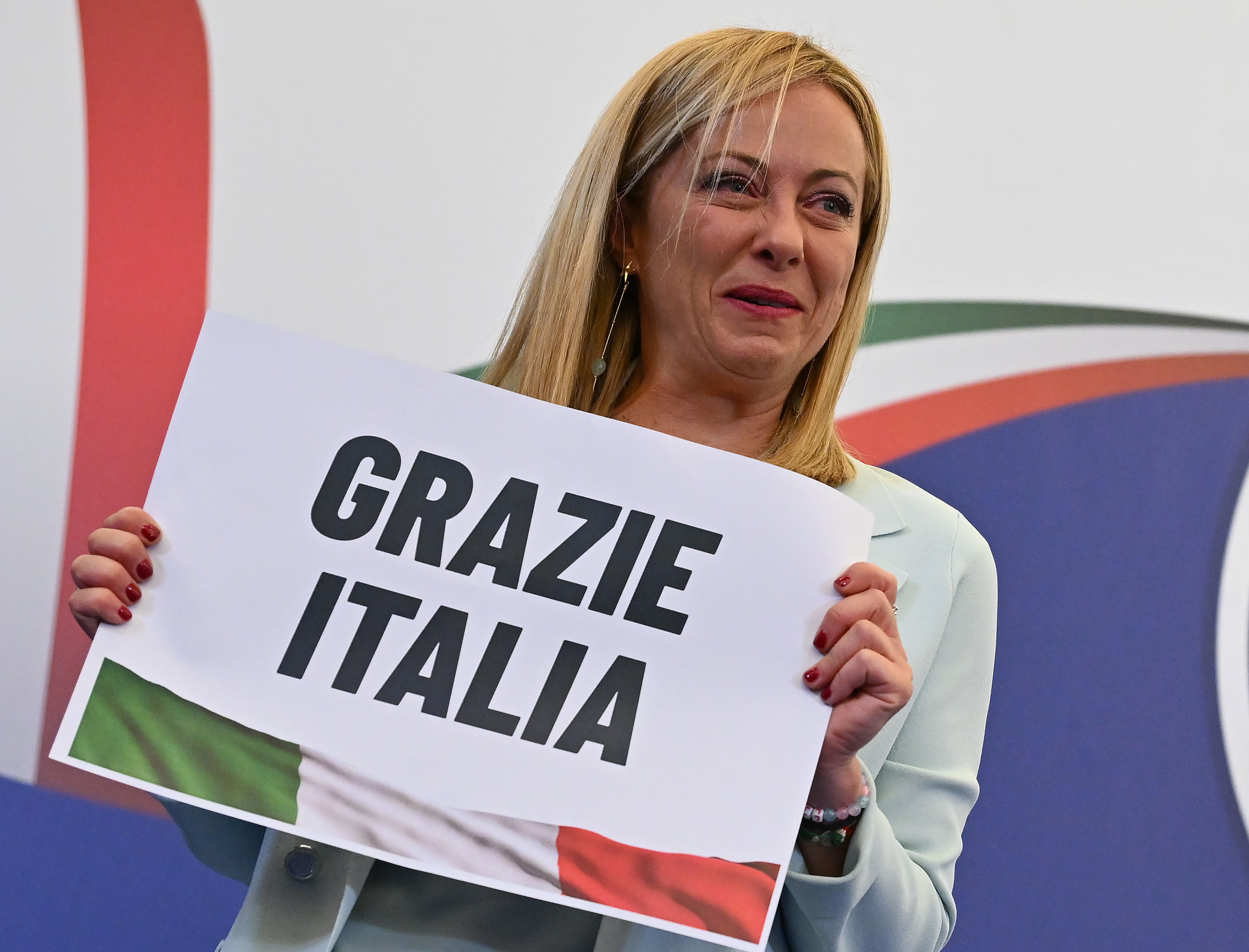 Presidente italiano convocó a Giorgia Meloni para encargarle la conformación de su nuevo Gobierno