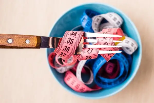 Desmienten el mito que no te permite adelgazar: ¿Cuál es el mejor momento del día para ingerir más calorías?