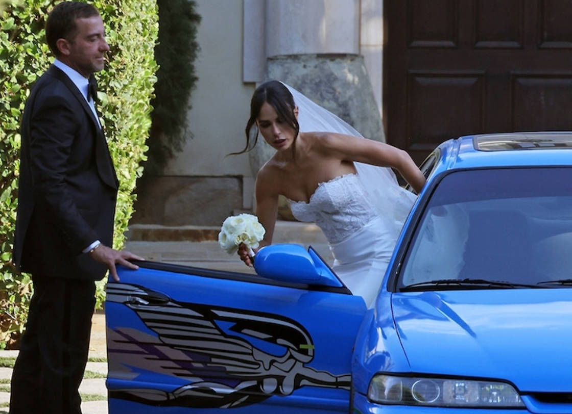 Jordana Brewster llegó a su boda en el vehículo que usó en “Rápido y Furioso”