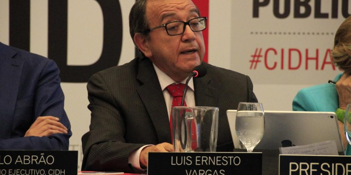 Embajador de Colombia ante la OEA evita condenar al régimen sobre informe de la ONU