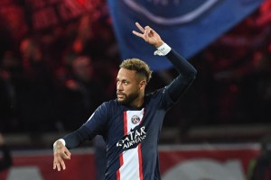 Gol de Neymar da la victoria al PSG ante el Marsella en el clásico francés