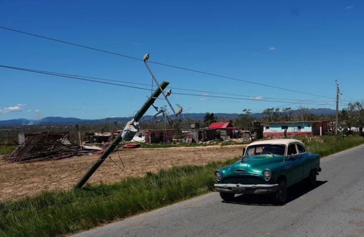 Crisis en Cuba: se agudizan los problemas diez días después del impacto del huracán Ian