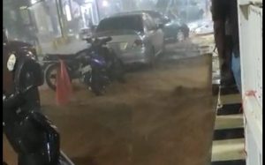 Lluvias causan inundaciones en El Callao: Al menos 25 casas afectadas