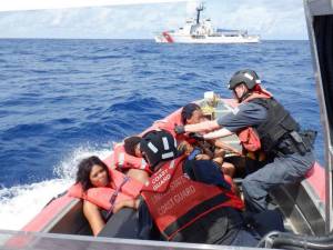 Florida activó a la Guardia Nacional para enfrentar ola migratoria que llega por mar