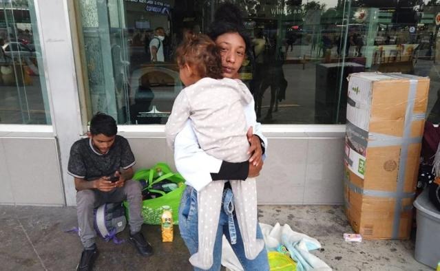 “Quería abusar de mí y se desnudaba enfrente de la niña”: El tortuoso camino de una venezolana hacia EEUU