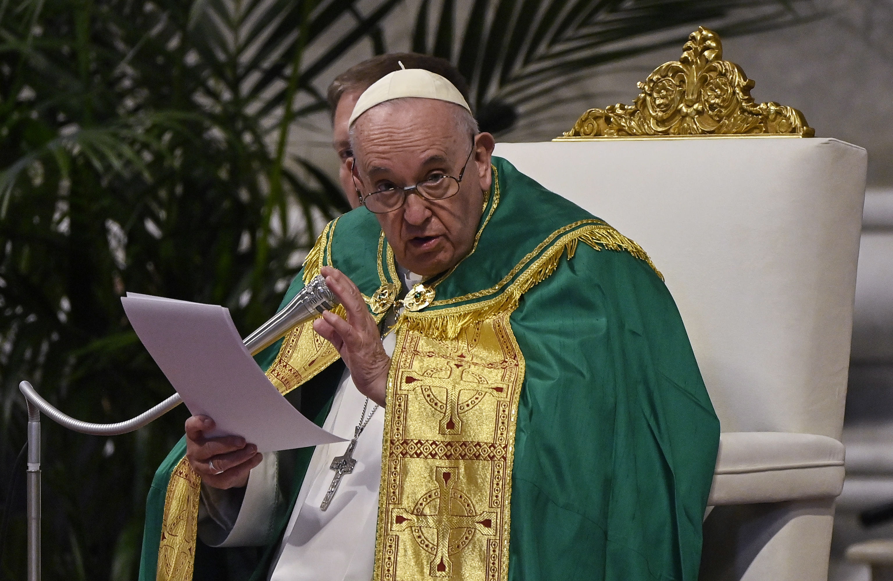 El papa Francisco instó a no dejarse engañar por el populismo ni por los “falsos mesías”