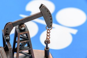 El líder de la Opep ve “contraproducente” el llamamiento a dejar de invertir en petróleo