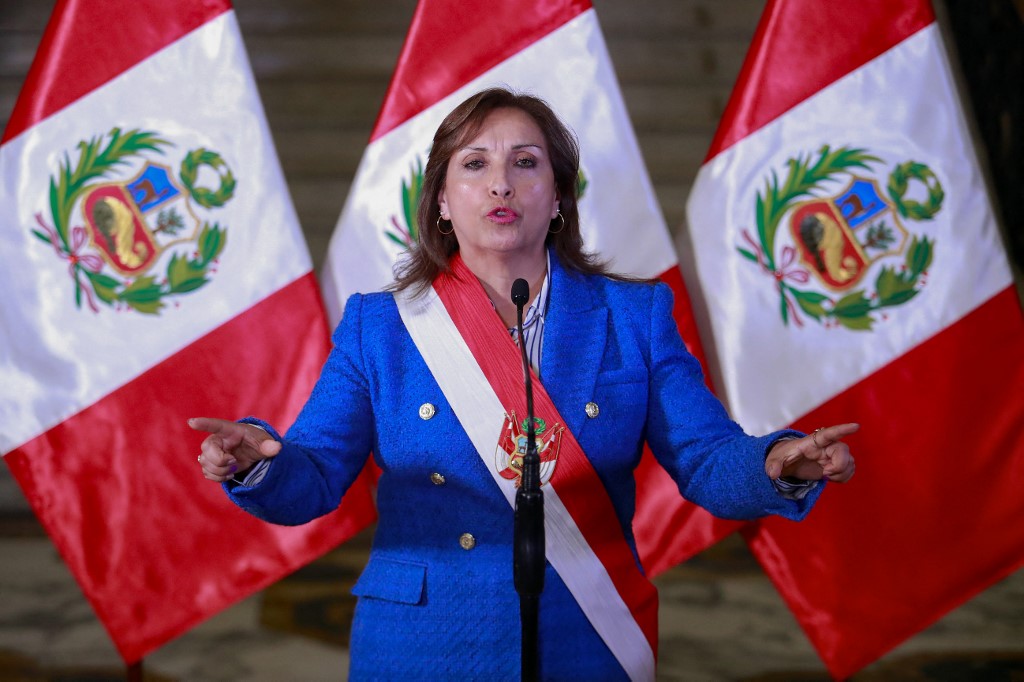 Dina Boluarte cumple un mes en la presidencia de Perú en medio de protestas