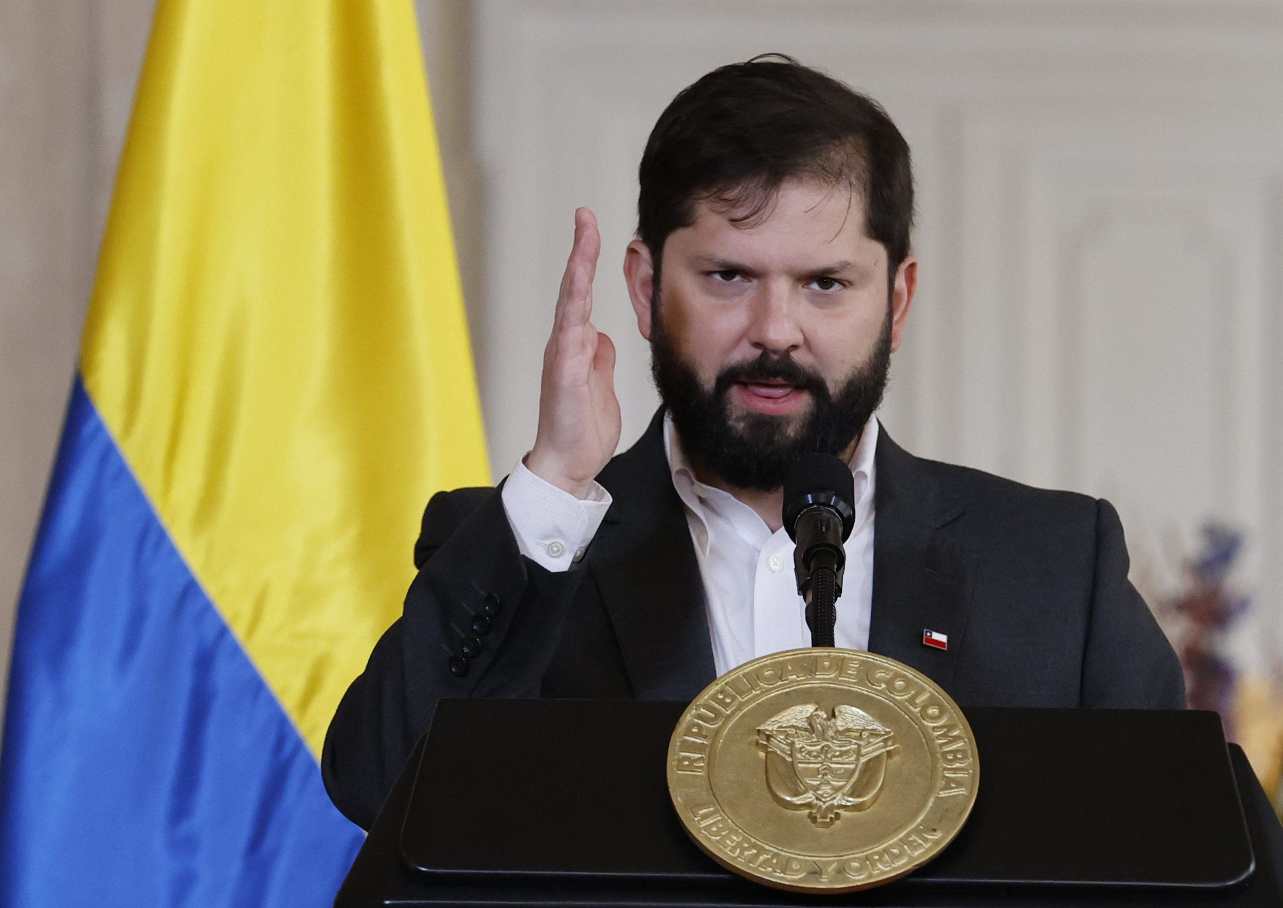 Boric asegura que vuelo de repatriación a Venezuela es un “triunfo diplomático”