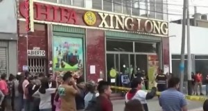Conmoción en Perú: Mueren dos venezolanos al desvanecerse por la inmundicia de un restaurante chino (VIDEO)
