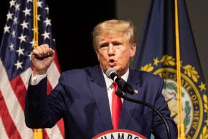 “Más enojado que nunca”: Trump impulsa su candidatura a comicios de 2024 en EEUU