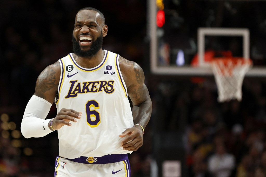 Un “inspirado” LeBron James lideró histórica remontada de Lakers sobre Trail Blazers