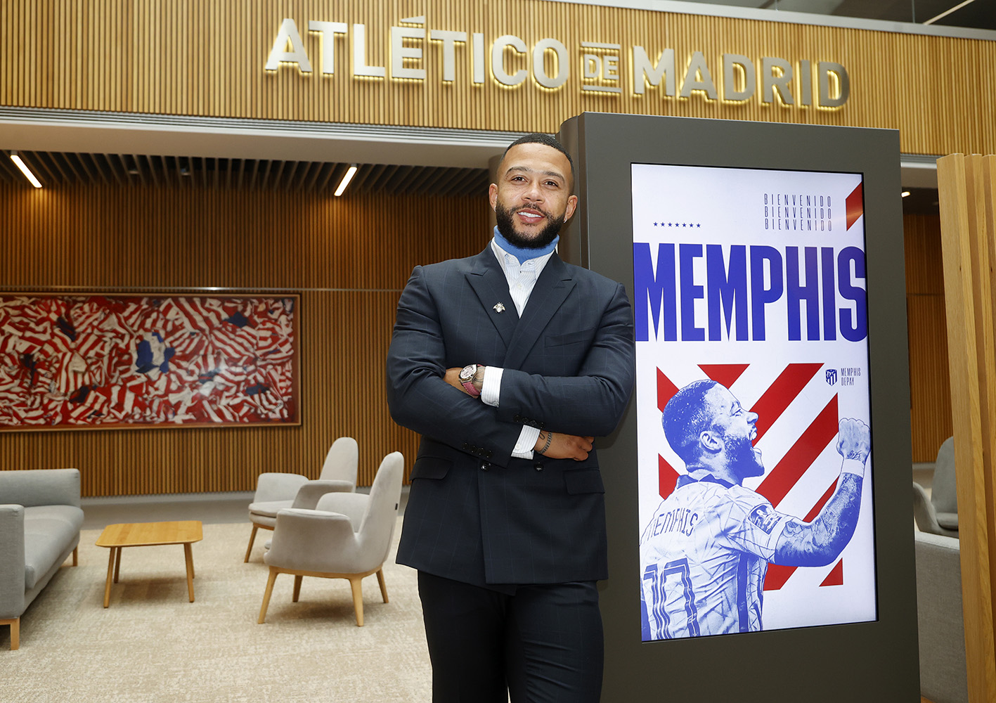 Atlético de Madrid oficializa el fichaje de Memphis Depay tras acuerdo con el Barça