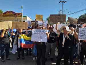 Representantes se unieron a la protesta de maestros en varias escuelas en Cumaná
