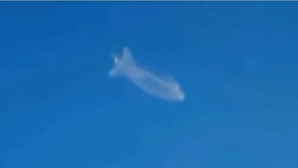 VIDEO: El misterio que rodea “la nave transparente” que aterró a Filipinas y obligó a cerrar el aeropuerto