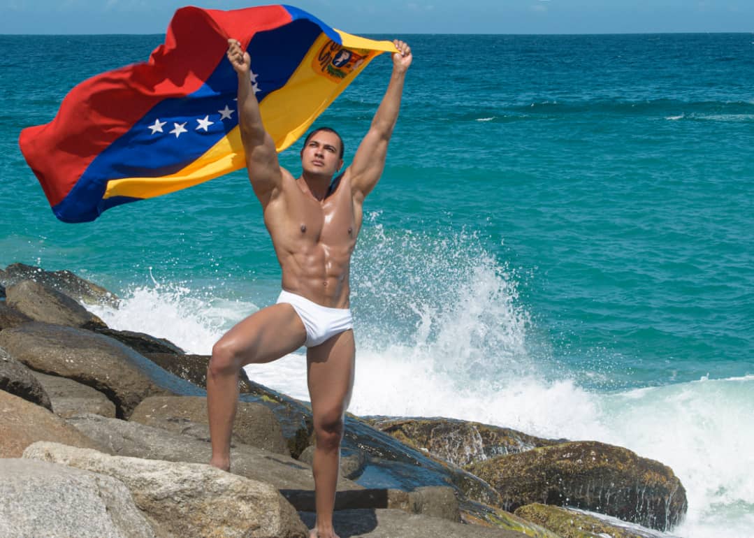 Venezuela aspira ganar el Míster Tourism World International con la representación de Acazzio Peña
