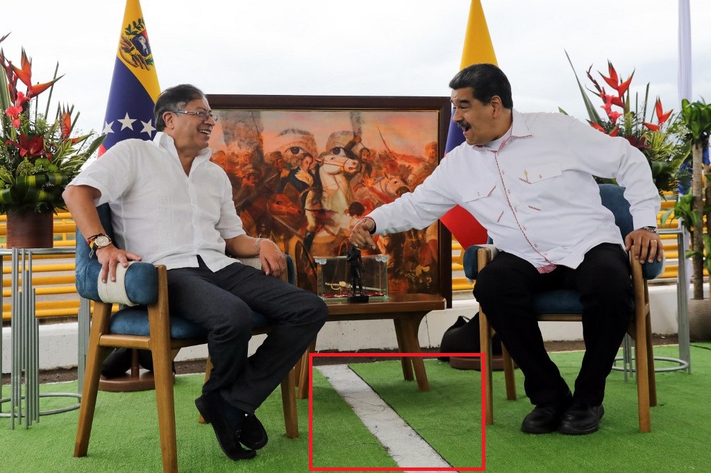 En FOTOS: Maduro pintó una raya blanca en la frontera para mantenerse a salvo de EEUU