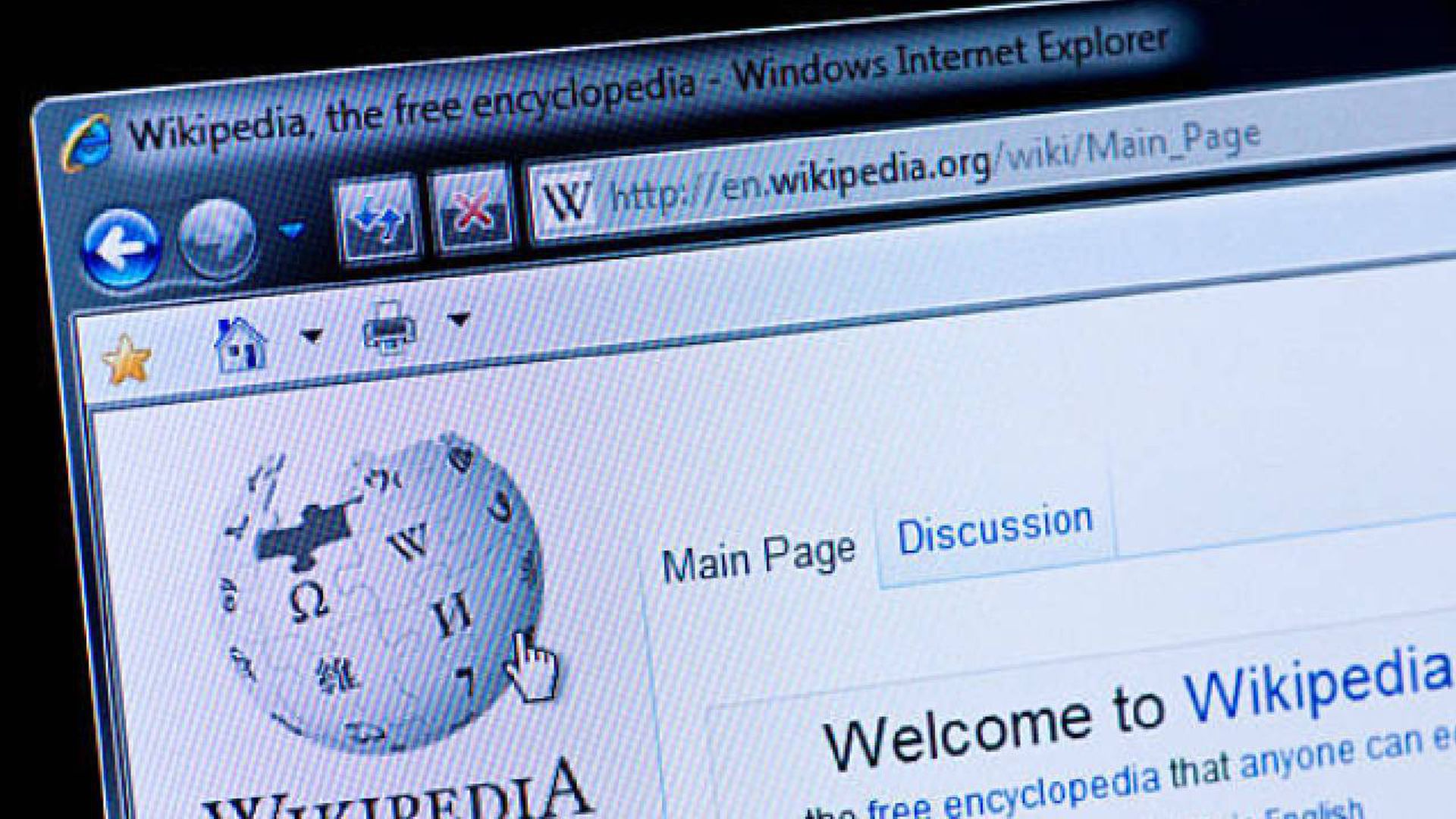 Tribunal ruso multó a Wikipedia por negarse a eliminar tres artículos prohibidos por el régimen de Putin