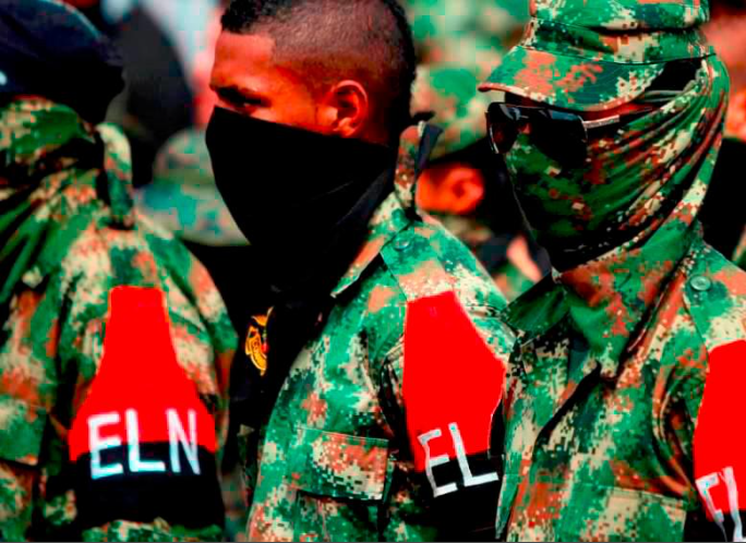 Gobierno colombiano asegura que trabaja en la paz “en medio de la confrontación armada”
