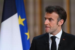 Macabro envío postal al presidente de Francia: le mandaron una carta con un trozo de dedo