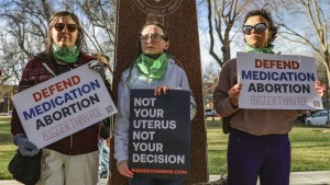 Wyoming, el primer estado de EEUU en prohibir el uso de píldoras abortivas