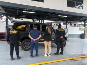En IMÁGENES: Así trasladaron a la ingeniera Jackeline Perico y a su socio hasta Caracas