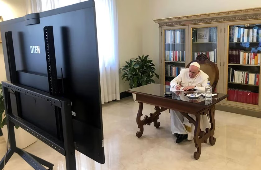 El Vaticano puertas adentro y el “huracán Francisco”: de una agenda vertiginosa a dejar de lado la burocracia de la curia