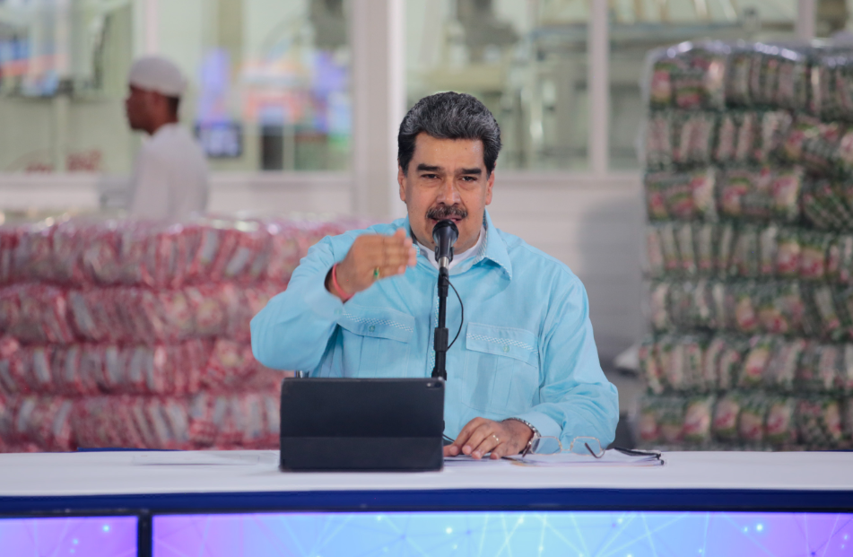 “Si usted quiere tener una salud 100 % ejemplar, coma arroz”, recomendó Maduro (Video)