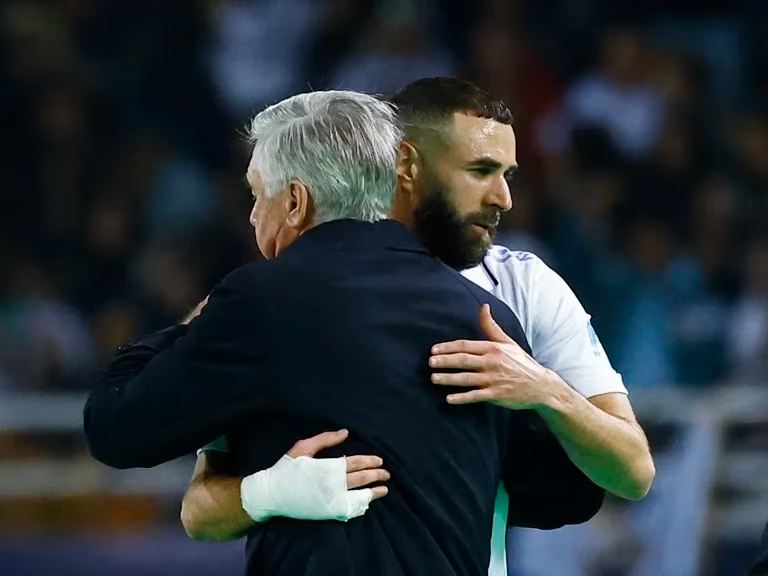 Preocupación en el Real Madrid tras perder el Clásico: los rumores sobre Ancelotti y quiénes podrían reemplazar a Benzema