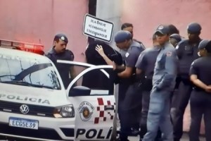 Ataque en Brasil: adolescente asesinó a una profesora e hirió a cuatro personas en un colegio (Imágenes sensibles)