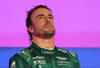 Fernando Alonso recupera el tercer puesto en Arabia Saudita tras un recurso