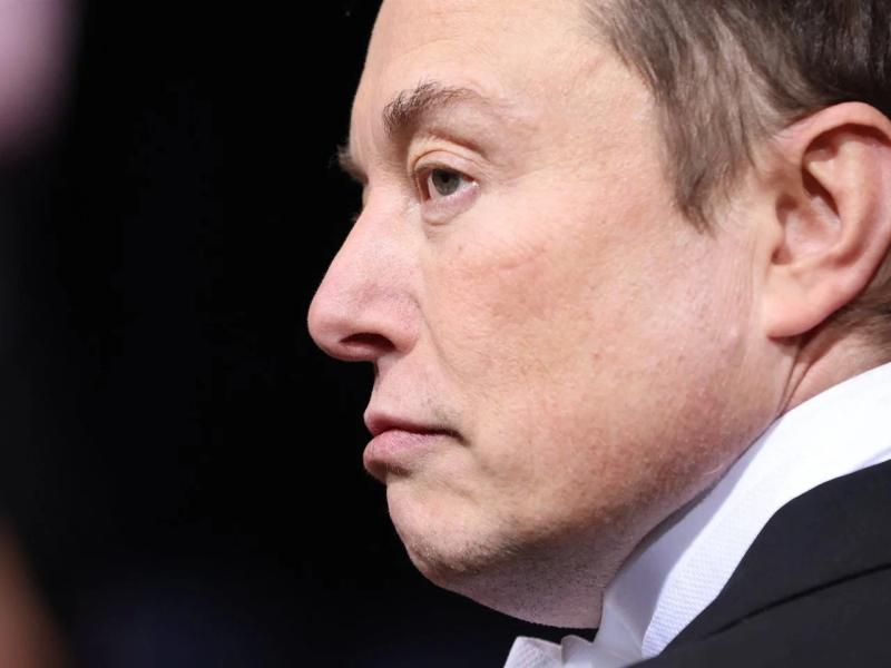 Cómo la inteligencia artificial podría escapar al control humano, según Elon Musk