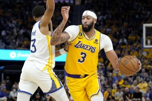Lakers esperan contar con Anthony Davis para el sexto juego ante los Warriors