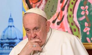 El papa Francisco pide una paz justa y estable para la guerra en Ucrania “que parece no tener fin”