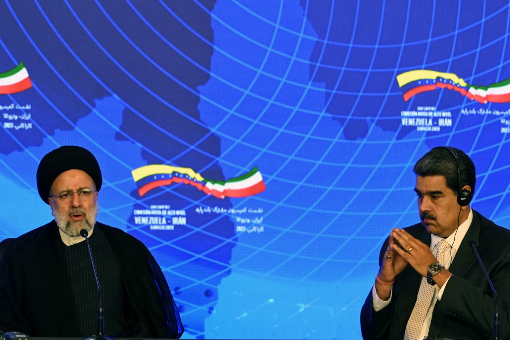 Maduro dijo que firmó “25 acuerdos en distintas áreas” con Irán sin ofrecer más detalles