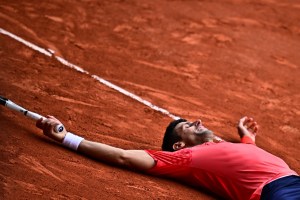 Serbia corona a Djokovic como “el Dios del tenis” tras ganar su 23 Grand Slam