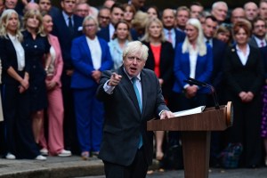 Boris Johnson “engañó deliberadamente” al Parlamento sobre el “partygate”, dice un comité