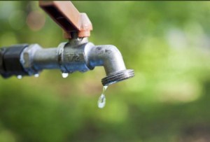 Hidrocapital dice haber restablecido el servicio de agua potable en zonas de Caracas y Miranda