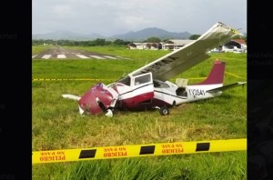 IMÁGENES: Avioneta que presentó fallas se precipitó a tierra en el aeropuerto de Ocumare del Tuy