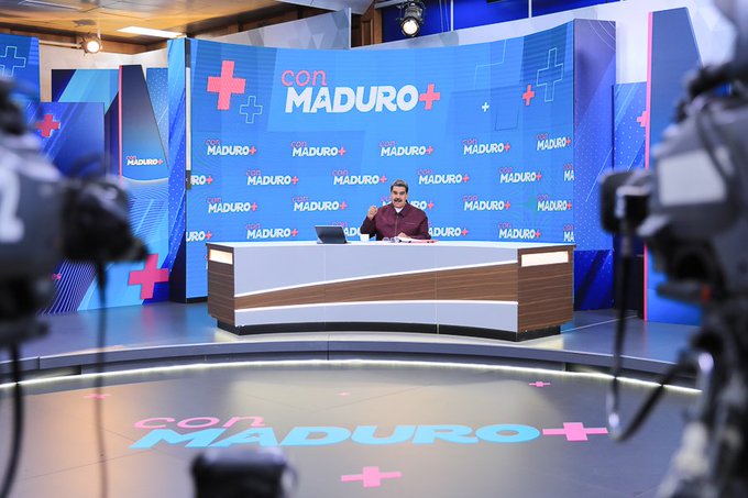 Maduro sigue con su idea del “Estado comunal” tras promulgar nueva ley