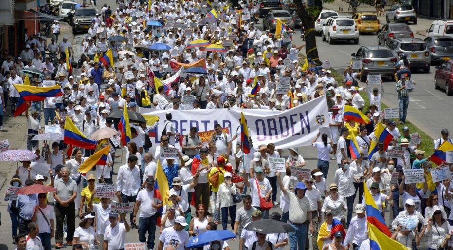 Definidas las rutas para la “Marcha de la Mayoría” en contra de Gustavo Petro en Colombia