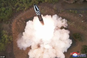 Pruebas con misiles balísticos de Corea del Norte preocupa seriamente a la Casa Blanca