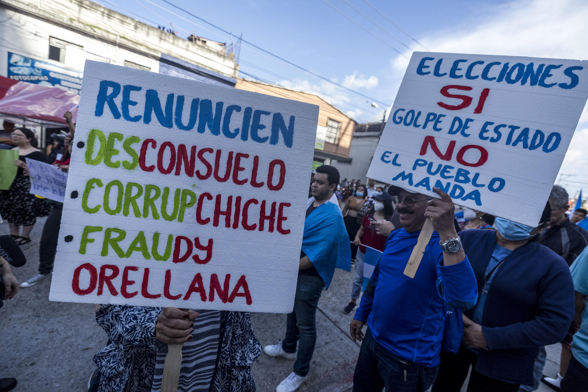 Guatemaltecos exigen la renuncia de la Fiscal General por intentar manipular las elecciones (FOTOS)