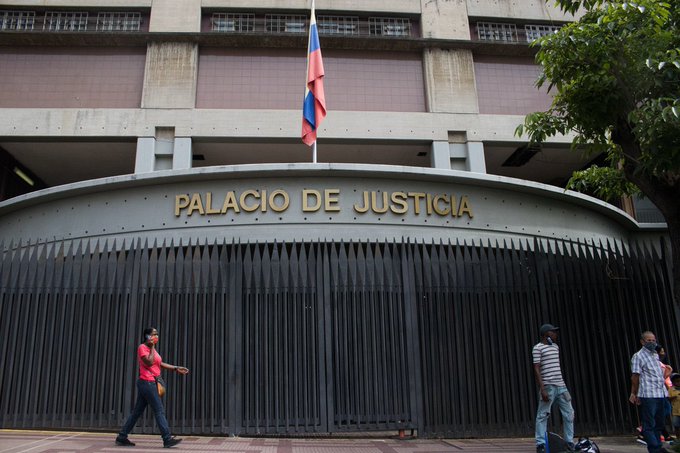 Denuncian violación al debido proceso en los casos de Roland Carreño, Javier Tarazona y otros presos políticos