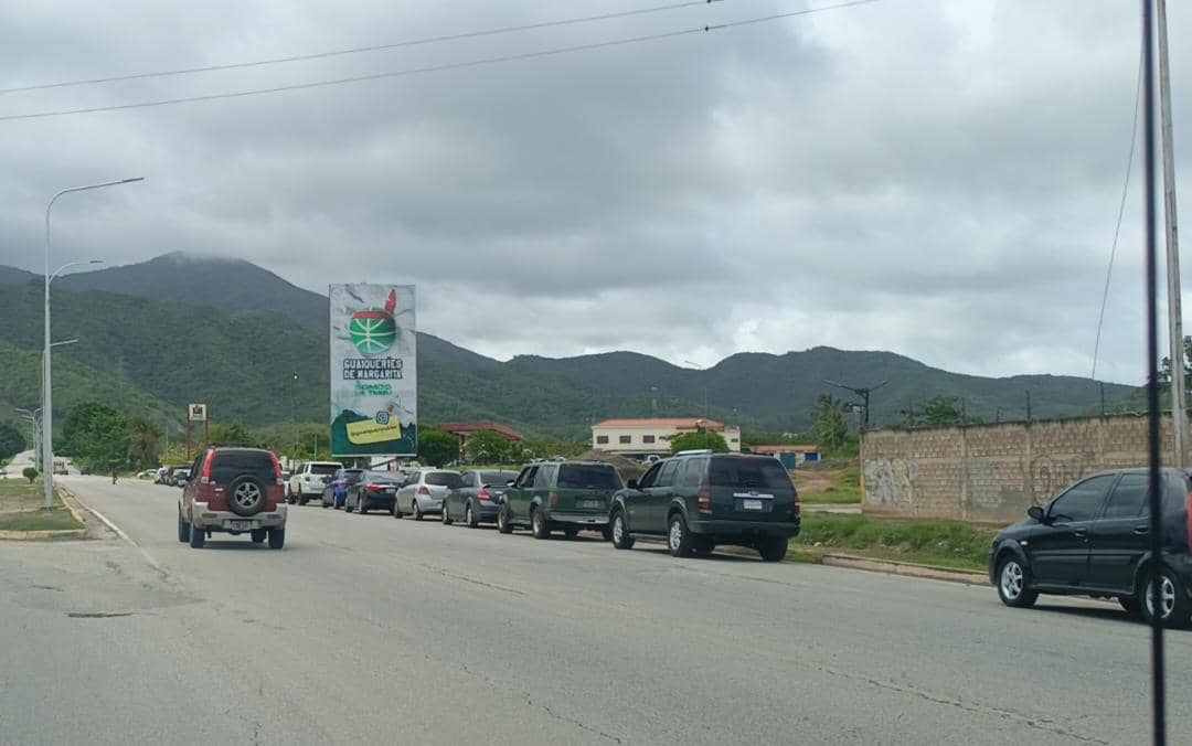Crisis de gasolina en Margarita compromete la temporada de vacaciones escolares