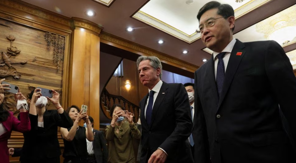 China destituye a su ministro de Exteriores, desaparecido desde hace un mes